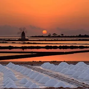 Sunrise Stagnone - Sicily Sea Marsala